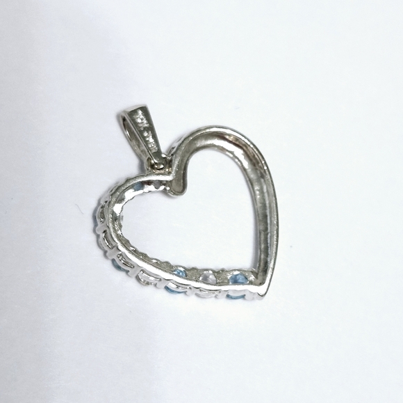 10KW Gold Blue Topaz Heart Pendant - Picture 6 of 10